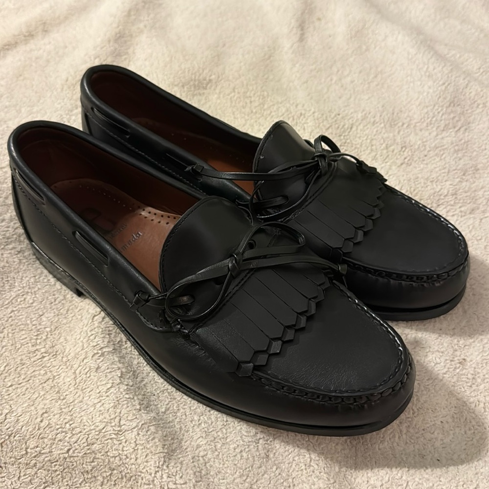 Men’s Allen Edmonds Alameda Black Leather Kiltie Bow Loafer Size 9D